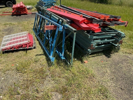 (LOT) PALLET RACK VARIOUS SIZES (PACKING NOT AVAILABLE/LOCAL PICKUP ONLY)