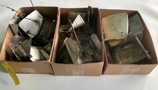 BOXES OF PIPER COWL FLAPS