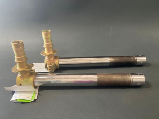 BEECHCRAFT T-6 TEXAN II LEFT & RIGHT MLG PISTON & AXLE ASSYS 133-810027-1 & -2 (BOTH ARE REPAIRED)