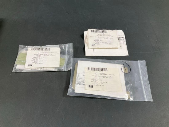 (LOT) NEW T-6 TEXAN II AUX POWER PLUG DOUBLER 133-440029-67, DOOR HINGE & BRACKET 133-440029-39 &