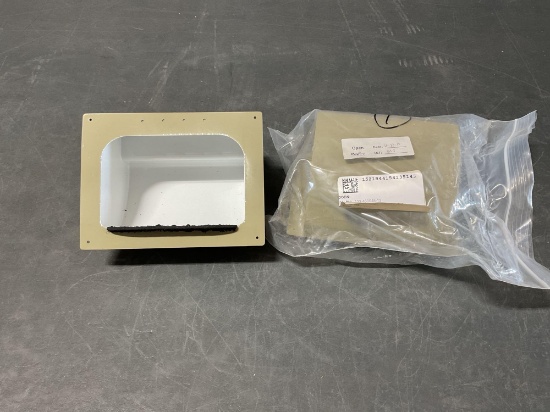 NEW STEP BOX ASSYS 133-430048-13 (NO CERTS)