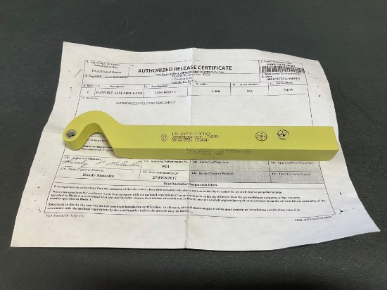 NEW T-6 TEXAN II INBOARD GEAR DOOR HINGE SUPPORT ASSY 133-100707-1