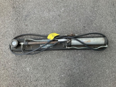 Aerol Strut Pump