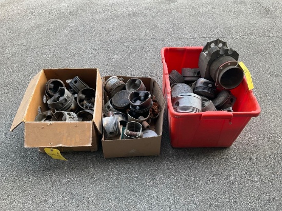 BOXES OF PISTONS & 470 CYLINDER
