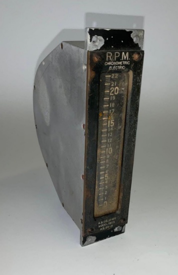 STOVER-LANG U.S. ARMY MODEL 1923 CHRONOMETRIC TACHOMETER (HAS SOME SAND BLAST MEDIA INSIDE)