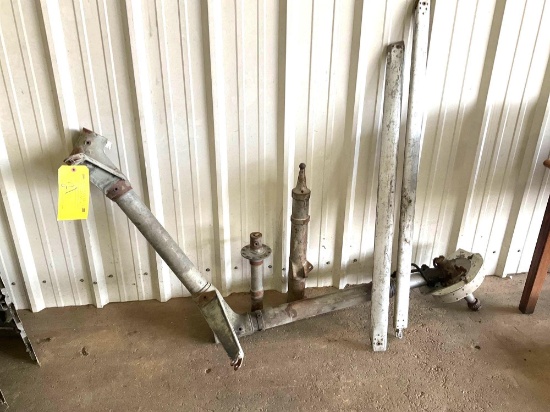(LOT) STEARMAN LANDING GEAR, STRUTS & OTHER LANDING GEAR INVENTORY
