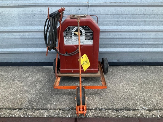 LINCOLN AC-225 ARC WELDER WITH CART (WORKING CONDITION UNKNOWN/NO 220 IN HANGAR)