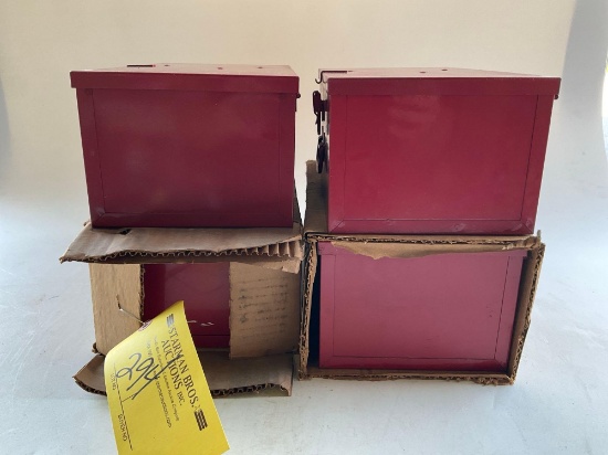 (LOT) NEW METAL CONTAINERS