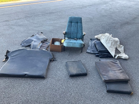 (Lot) Seat, Waco Panels & Cushions