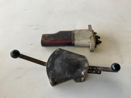 (Lot) Quadrant & Ground Power Plug