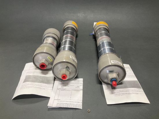 LEAR 60 HYDRAULIC ACCUMULATORS MS28700-4 & 08-8423-010 (REMOVED FROM TEARDOWN AIRCRAFT WITH TIMES &