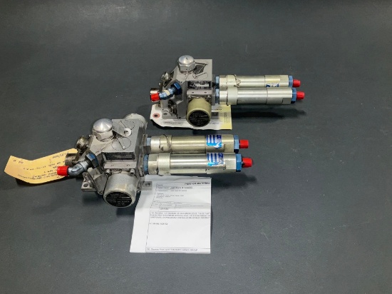 LEAR 60 ANTI-SKID VALVES 39-309-1 (BOTH REMOVED FROM SAME TEARDOWN AIRCRAFT/ 1 HAS CERT)
