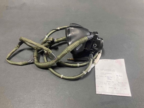 CREW OXYGEN MASK 174262-11 (REMOVED FOR REPAIR)