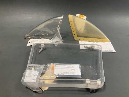 (Lot) Lear 60 L/H Crew Window 660512-001 & Nav Light Lenses 12225-0022-805 & -58 (All Removed From