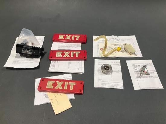 (LOT) LEAR 60 EXIT SIGNS AC/12-W, CPI-650, SQUIB AE30903823, SWITCH 5415334-22, TRANSISTOR