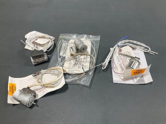 (LOT) LEAR 60 FLAP & RUDDER POSITION SENSORS 54YY2288, C502-3 (APPEAR TO NEED REPAIR) & CMU1021
