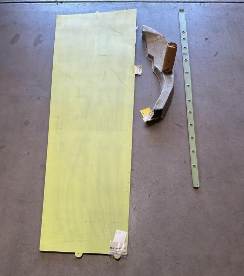 (LOT) NEW SKIN 50-620000-340 STIFFNER 6714452-6 & MISC