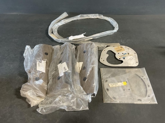(LOT) CESSNA 172 ARM RESTS & CESSNA WHEEL PANT DOUBLERS