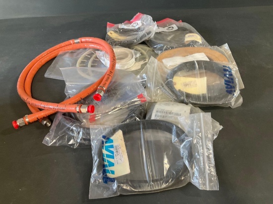 (LOT) NEW CESSNA SEALS & HOSES