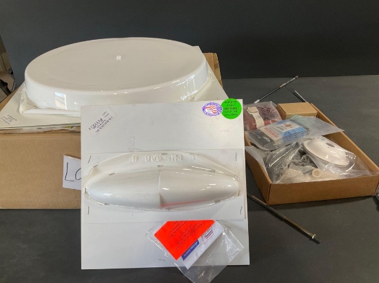 (LOT) RADOME BOOT & INVENTORY
