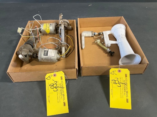 BOXES OF CESSNA FLAP ACTUATORS, PRIMER, PITOT TUBE & VENTURI