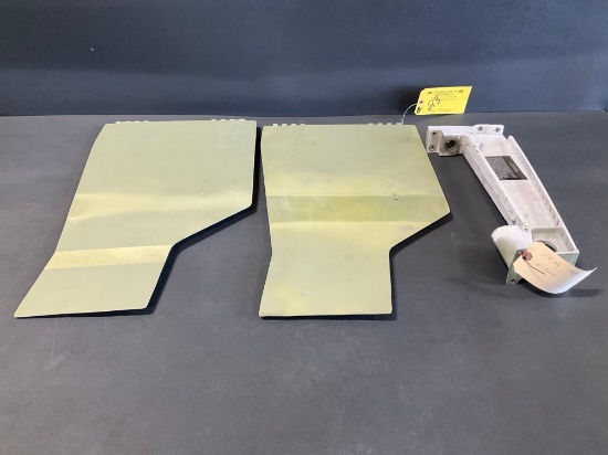 (LOT) PA-46 GEAR DOORS (APPEARS NEW) & L/G SADDLE MOUNT