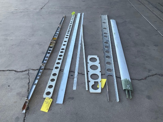(LOT) CESSNA 172 LIFT STRUT & MISC. SPARS