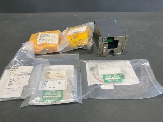 (LOT) NEW OXYGEN LINE 173379-58, -06 & -40, USED STORAGE CONTAINER & LIFE VESTS