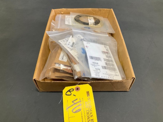 PIPER SEQUENCE VALVE SEAL KIT 199-543 (UNKNOWN IF COMPLETE) & WIPERS 187-628 & -630, CHIP DETECTOR