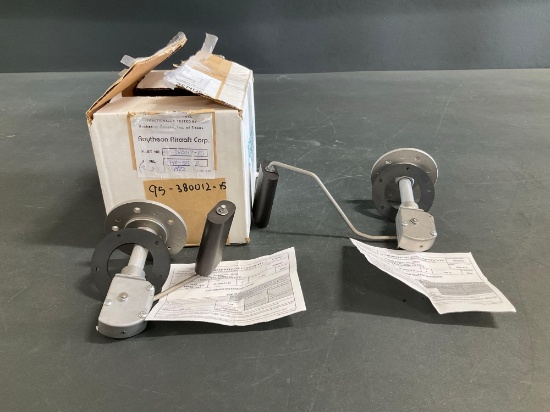 NEW BEECHCRAFT FUEL SENDING UNITS 95-380012-15 & 96-380042-3