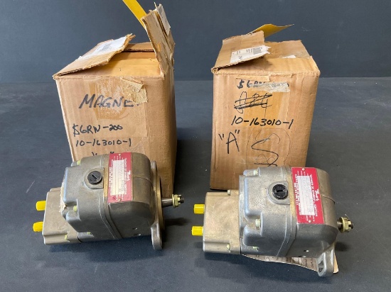Bendix 6 Cylinder Magnetos 10-163010-1 (Both Appear New/Repaired)