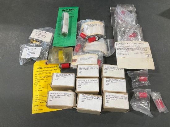 (LOT) NEW CHIP DETECTORS 4029T35P01, DRAIN VALVES & MISC.