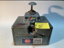 AC SPARK PLUG CLEANER TESTER (POWERS ON)