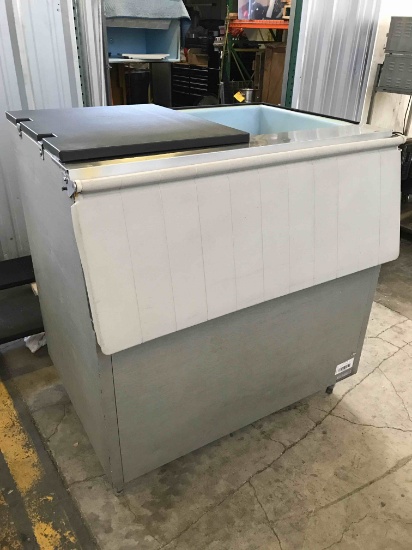 Hoshizaki ice bin, for 500-1000 lb machines