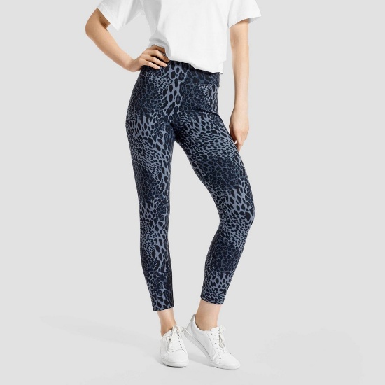 Hue Studio Women's Wavy Leopard Print Mid-Rise Classic Knit Denim Jean Skimmer Leggings - Blue XXL