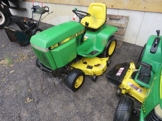 #52 John Deere 318 Riding Mower, Hydro, Power Steering, 988 Hours