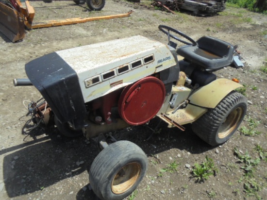 Sears Garden Tractor w/ IH Hit & Miss Engine