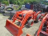 Kubota L3301 w/ LA525 Loader, R4 Tires, Hydro, 9 Hours Showing Believed To