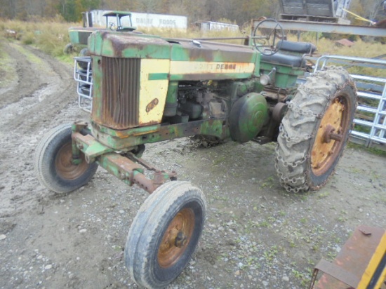 John Deere 620, Square Wide Front, 3pt, Remotes, 13.6-38 Tires w/ Dual Ring