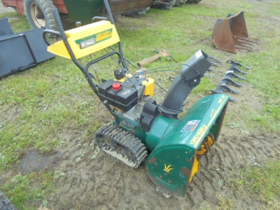Yardman 26" Track Snowblower, Runs