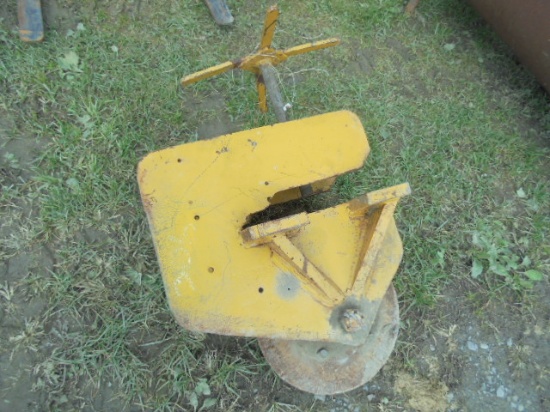Asphalt Cutter, Bolts On Cutting Edge