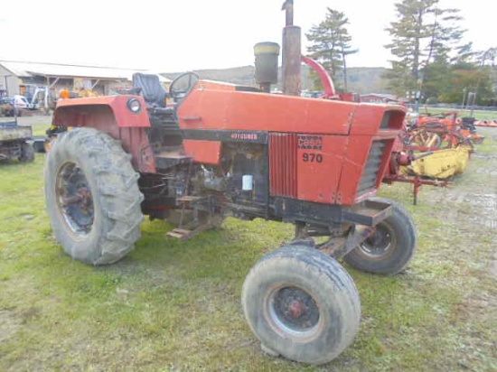 Case 970 Fender Tractor, Powershift, Dual Remotes & Pto, Runs & Drives Good