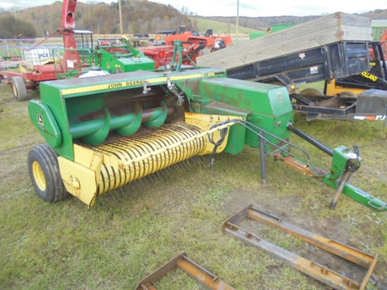 John Deere 338 Baler w/ 40 Thrower, Applicator, Hydraulic Swing Tongue