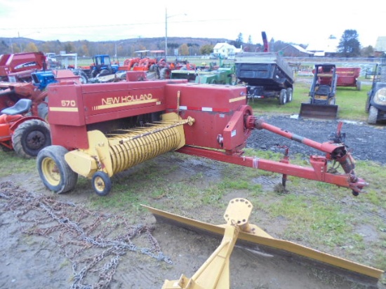 New Holland 570 Baler w/ 72 Thrower, Nice Local Baler