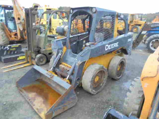 John Deere 318D Skid Steer, OROPS, Aux Hydraulics, 6585 Hours, GP Bucket, R