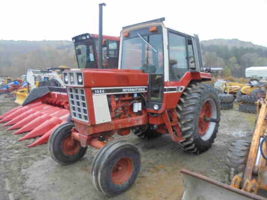 International 1086, Sharp Western Tractor, Triple Remotes, Excellent Firest