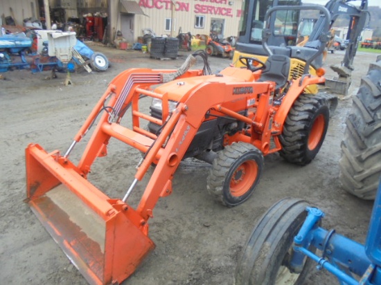 Kubota L3400 Hydro w/ LA463 Loader, R4 Tires, 982 Hours, Nice Tractor, R&D