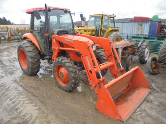 Kubota M7040 w/ LA1153 Loader
