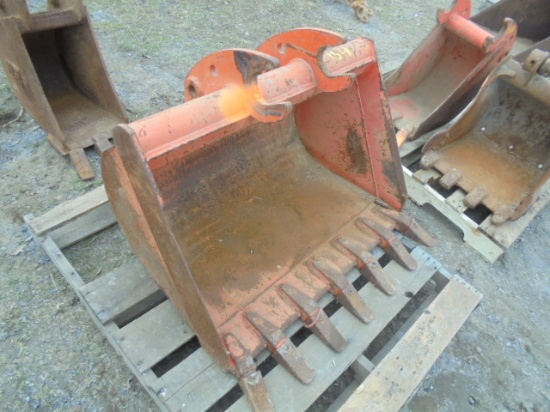 Kubota 36" Quick Coupler Bucket