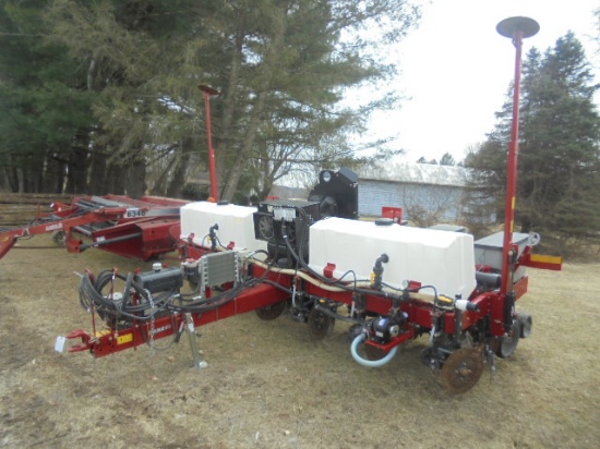 Case IH 1225 Early Riser 6 Row Corn Planter, Liquid Fert, Air Force 20/20 D
